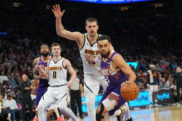 Tajus Džouns i Nikola Jokić