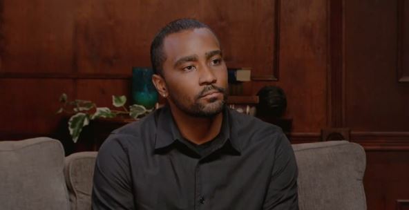 Nik Gordon usvojeni sin Vitni Hjuston