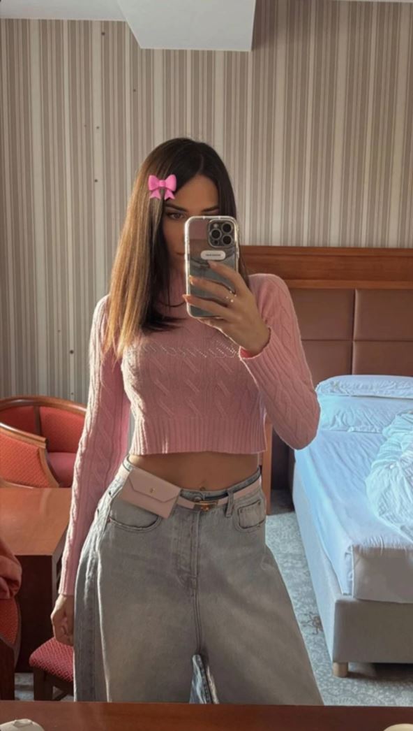 Jelisaveta Orašanin sa Hermes tašnicom