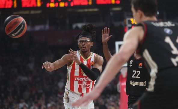 CRVENA ZVEZDA vs BAYERN (15).jpg