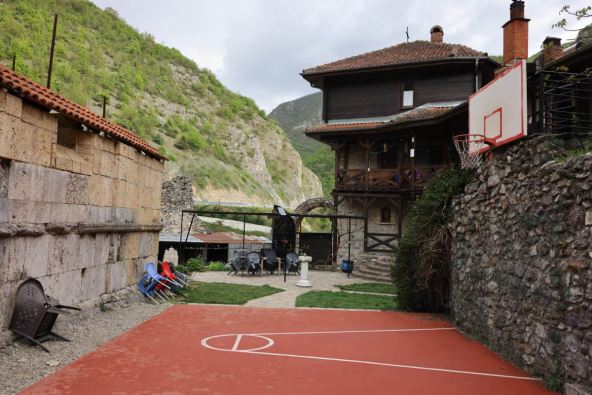 manastir Sveti arhangeli kod Prizrena (8).jpg