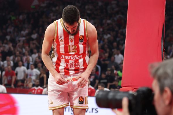 Nikola Kalinić na utakmici Zvezda Fenerbahčea