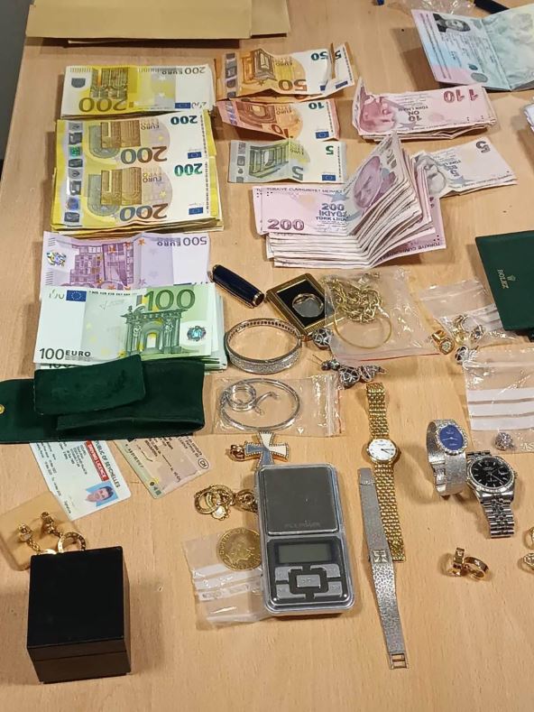 1773479884b298f725-4739-472f-b562-39e69c16afed copy.jpg