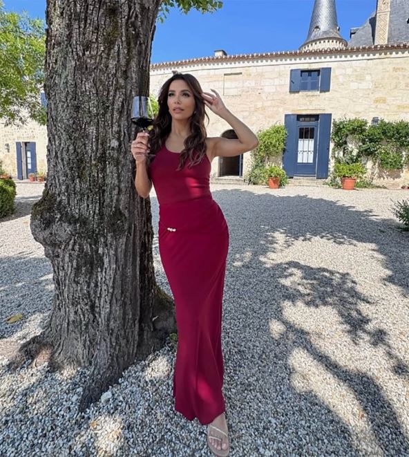 Eva Longorija (2).jpg
