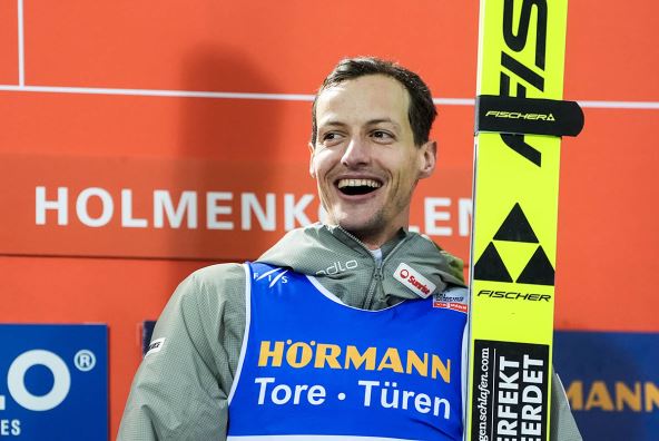Gregor Deschwanden (1).jpg