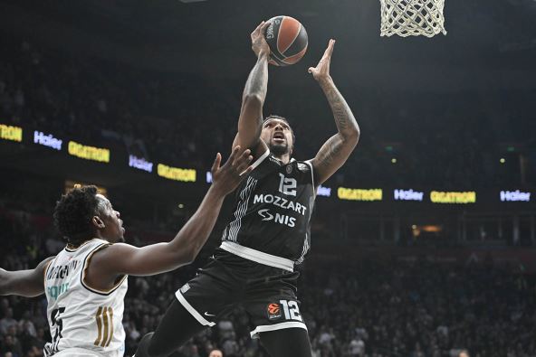 Partizan-Dubai (7).jpg