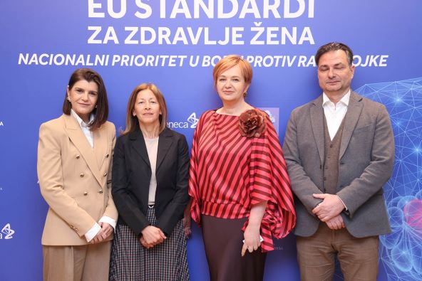 Jelena S. Spasić, moderator i novinar Kurira; Tatjana Lončar-Turukalo, FTN, Univerzitet u Novom Sadu; Vesna Bondžić, predsednica ŽC Milica; Bojan Trkulja, udruženje INOVIA