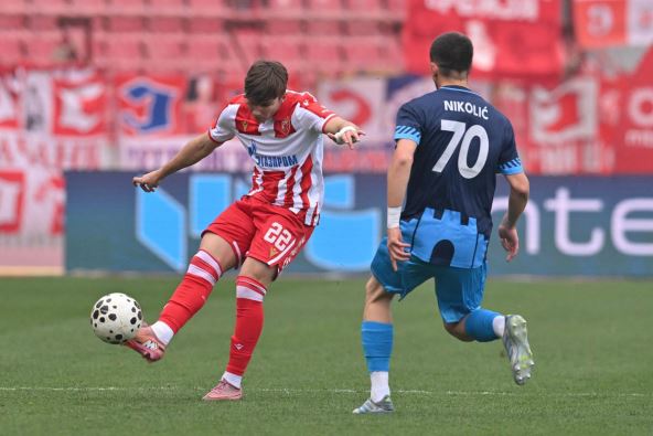 Crvena Zvezda - Radnički Niš (4).jpg