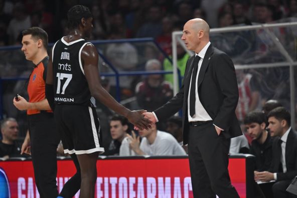 Đoan Penjaroja Ajzak Bonga