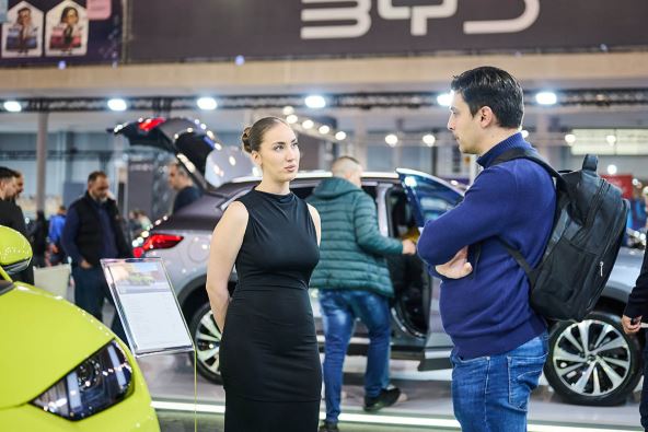 byd na sajmu automobila (5).jpg