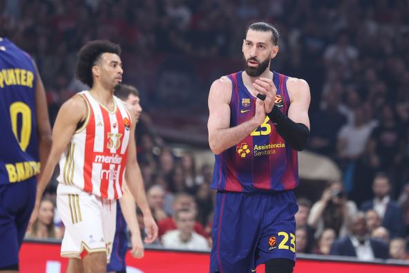 Tornike Šengelija na utakmici Crvena zvezda - Barselona