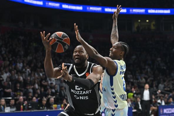 Partizan - Valensija (14).JPG