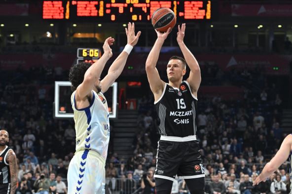 Partizan - Valensija (16).JPG