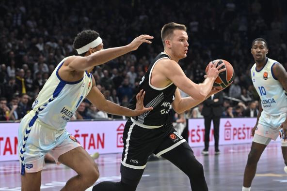 Partizan - Valensija (31).JPG