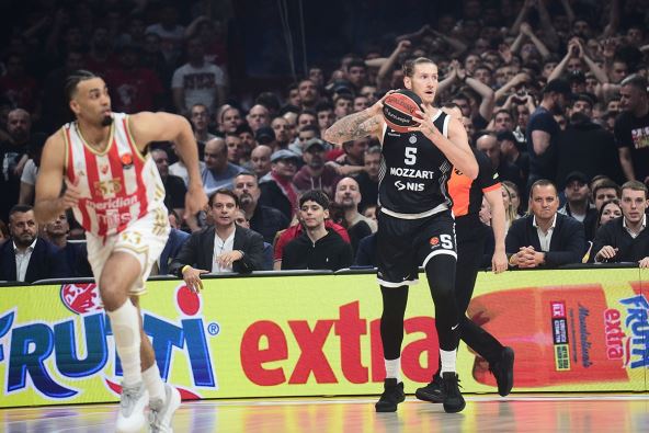 Zvezda vs Partizan (2).png