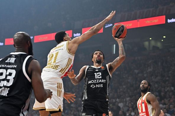 Crvena zvezda - Partizan (13).png