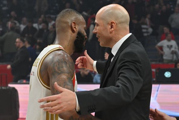 Kodi Miler Mekintajer i Đoan Penjaroja susret posle derbija Partizan Zvezda