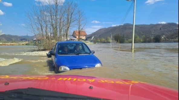 Spasavanje automibla (1).jpg