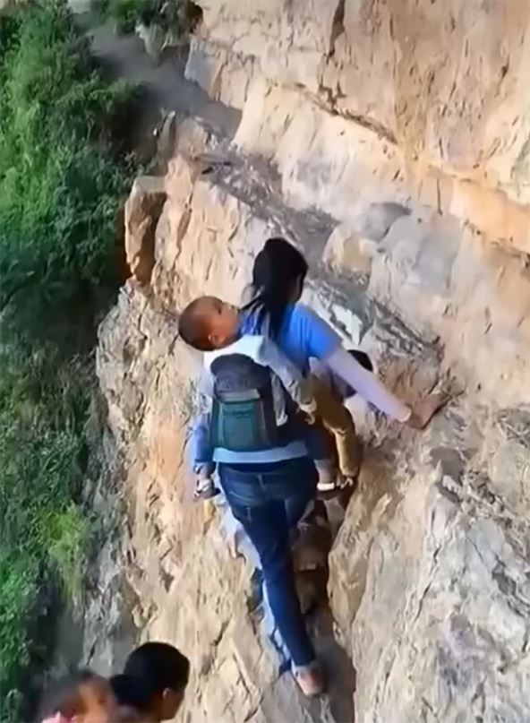 Atuler, Kina