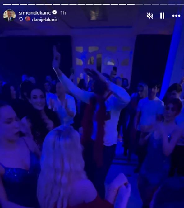 Sin Danijele Karić slavi 18. rođendan (8).jpg