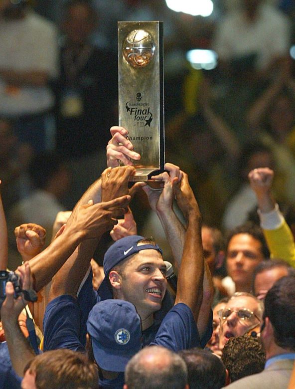 Košarkaši Makabija slave titulu Evrolige