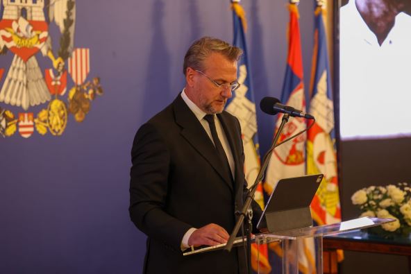 Ostoja Mijailović na komemoraciji.