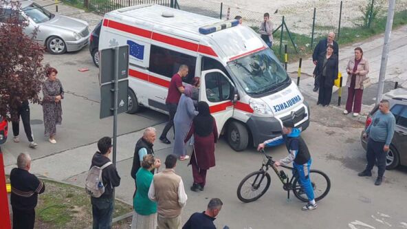 Žena pala sa terase u Novom Pazaru (1).jpg