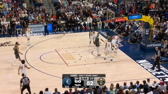 Nikola Jokić odgutnut s leđa.