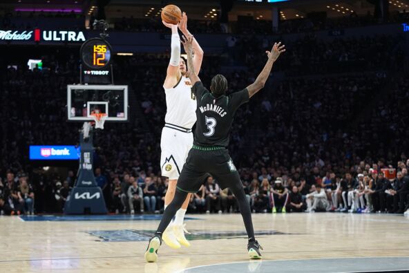 Nikola Jokić (1).jpg