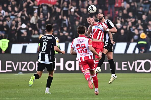 Crvena Zvezda 179. večiti derbi (20).jpg