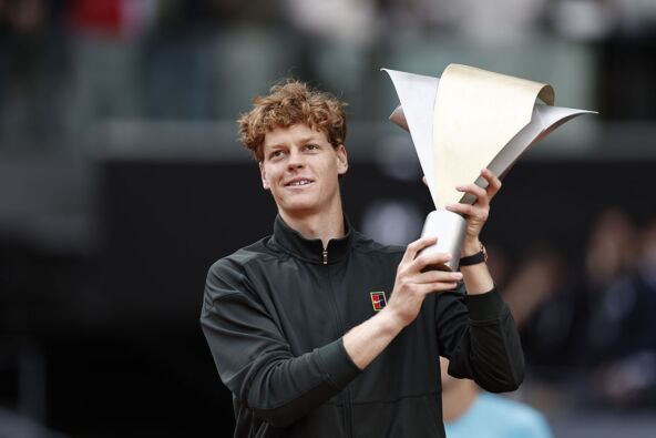 Siner - Zverev u finalu Madrida (7).jpg