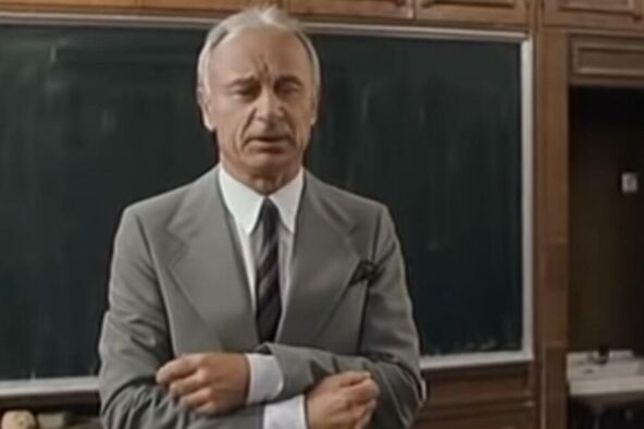 Dragomir Drago Čumić u filmu Lajanje na zvezde