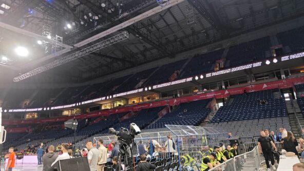 Beogradska arena sat vremena pre derbija (3).jpg