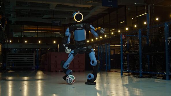 (Image 3) Hyundai Motor Launches “School of Football” Campaign Featuring Boston Dynamics’ Atlas copy.jpg