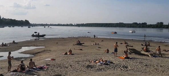 Lido plaža u Zemunu (1).jpg