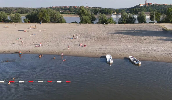 Plaža Tikvara u Bačkoj Palanci (1).jpg