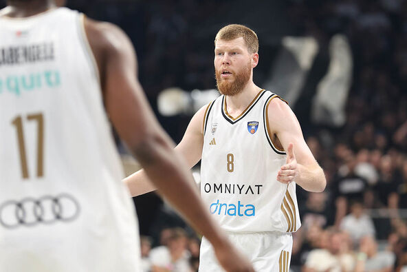 Partizan - Dubai (13).jpg