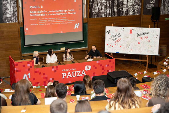 Konferencija #BoljiOnline PAUZA (5).jpg