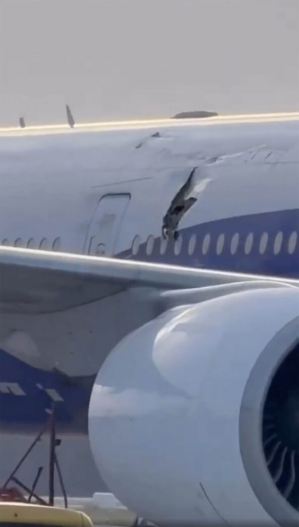 Avion udario u radarsku konstrukciju na aerodromu u Turskoj 1.jpg
