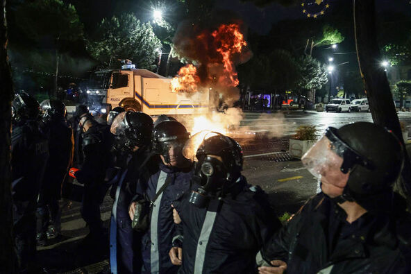Protesti u Albaniji 2.jpg