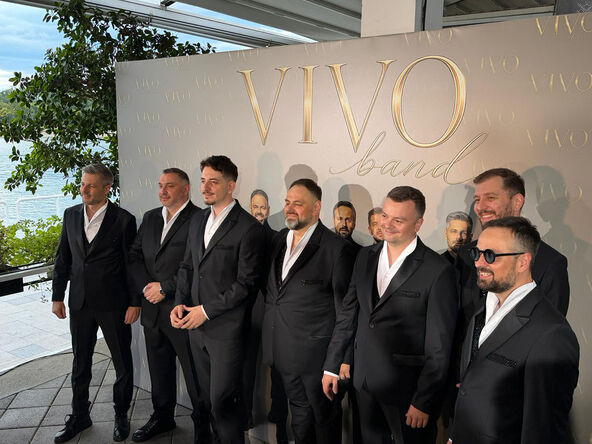 Vivo bend (1).jpg