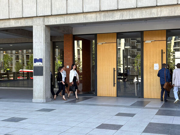 Miljana Kecmanovic stigla u Palatu pravde (2).jpg