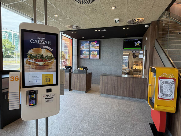 McDonalds restoran u Bloku 41_1 copy.jpg