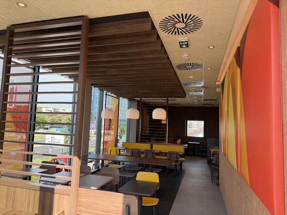 McDonalds restoran u Bloku 51_2 copy.jpg