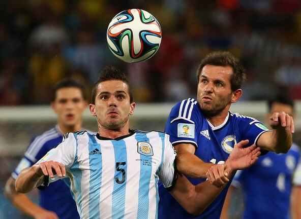 Fernando Gago (2).jpg