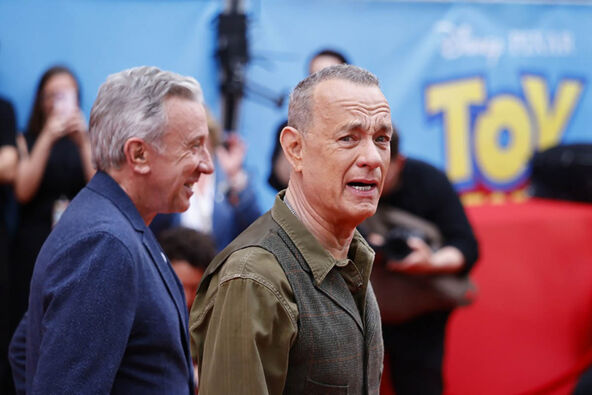 Tom Henks (7).jpg