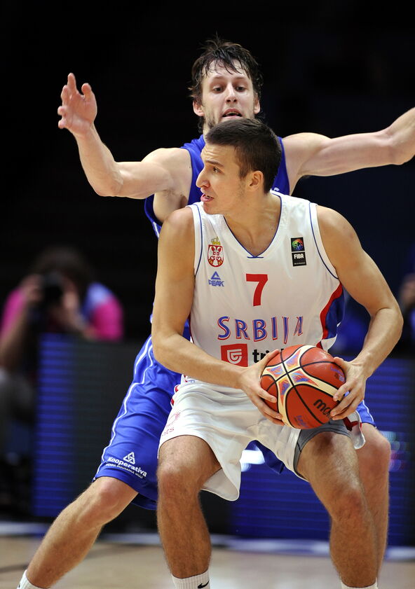 Jan Veseli i Bogdan Bogdanović na utakmici reprezentacija