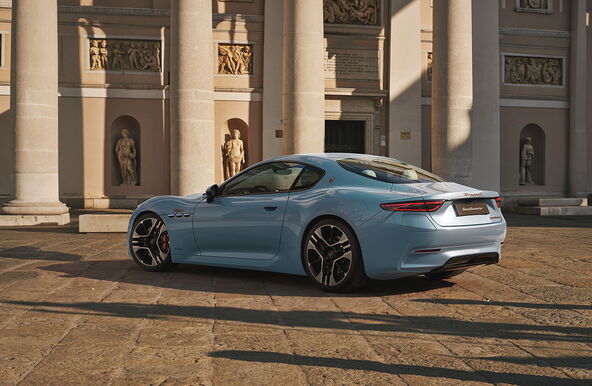 NEW MASERATI GRANTURISMO FOLGORE (2).jpg