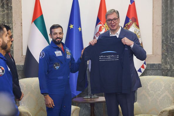 Vučić sa ministrom omladine UAE i prvim arapskim astronautom