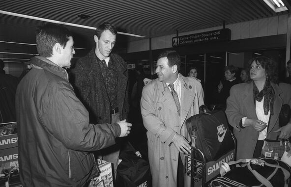 Rodoljub Milić Giba na aerodromu u Beogradu